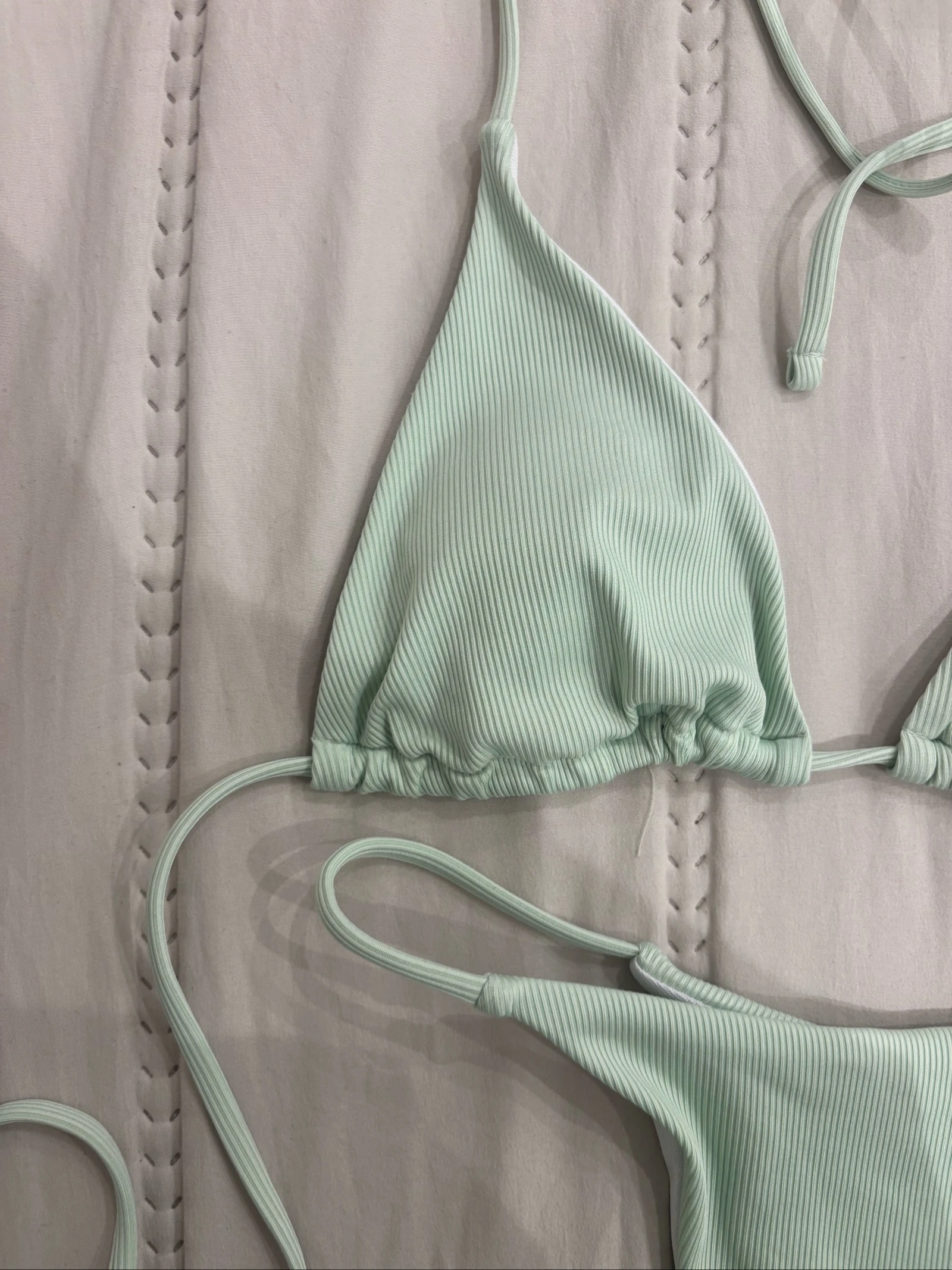 Bikini – photo 2
